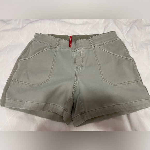SPANX shorts, pull on, light green, size medium - Picture 3 of 4